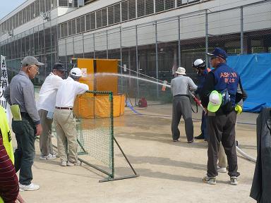 写真：放水訓練