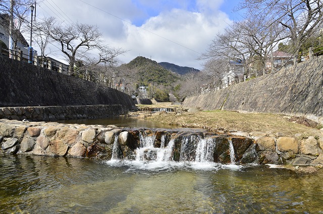 開森橋から見た芦屋川上流