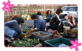 写真：緑化活動作業風景