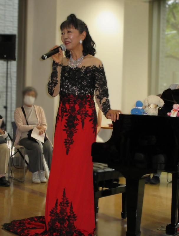 金澤さんのドレス