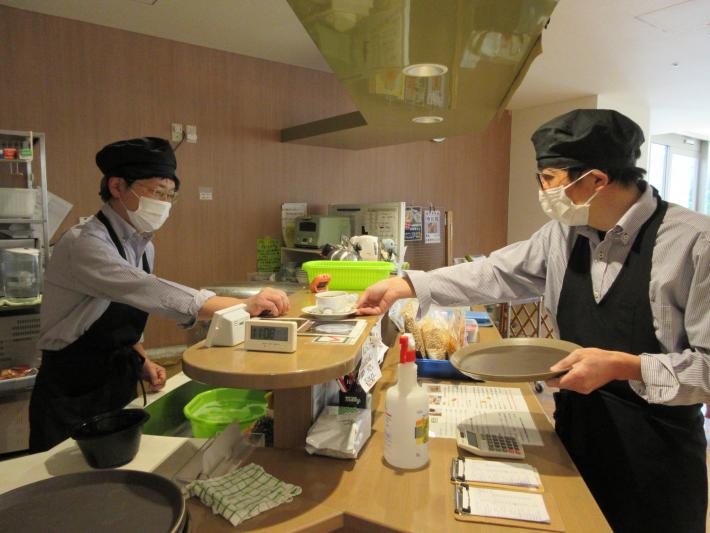 キッチンもホールもできます