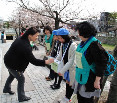 街頭募金の様子9