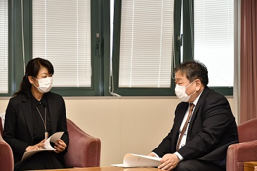 20201104_懇話会意見書写真2