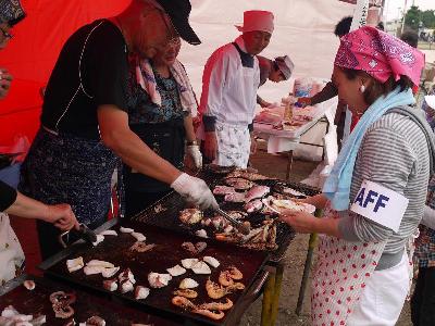 写真：海の幸試食会の様子