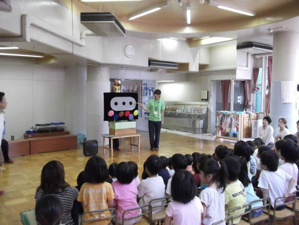 写真：うさちゃんクラブの様子1