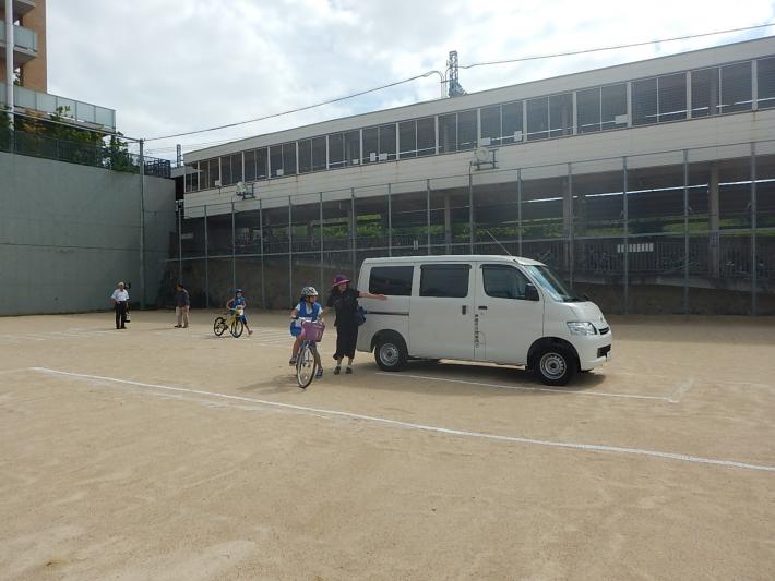 自転車交通安全教室実技講習の様子