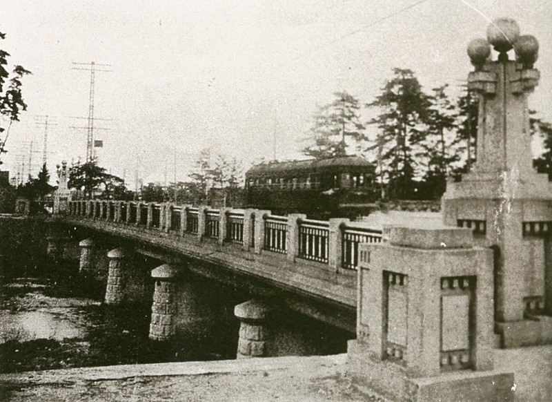 国道電車と業平橋（昭和初期）