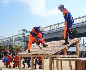 出初め式救助演技