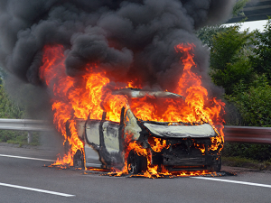 車両火災3