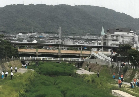 だから芦屋川は美しい（芦屋わがまちクリーン作戦）